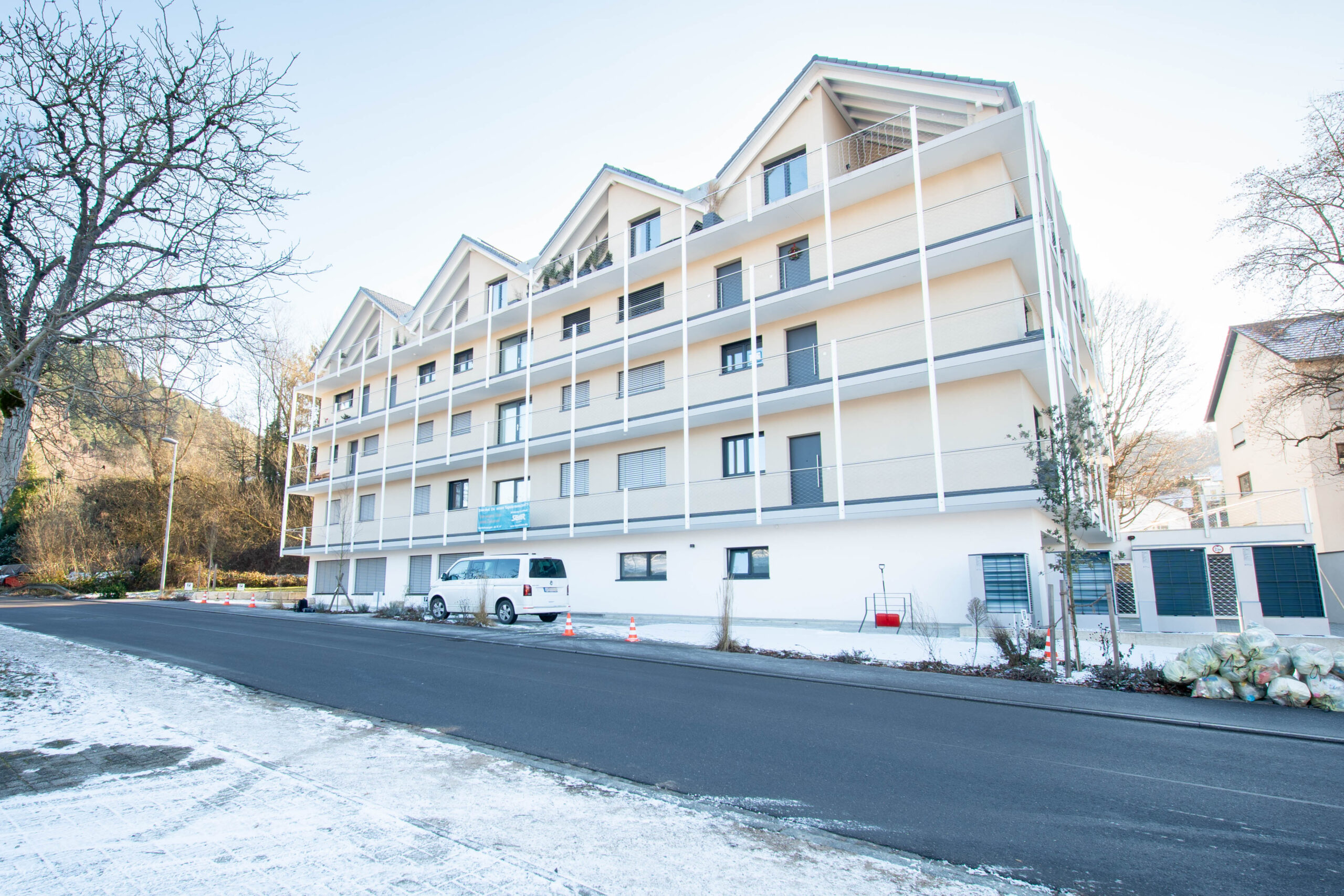 Mehrfamilienhaus Außenaufnahme